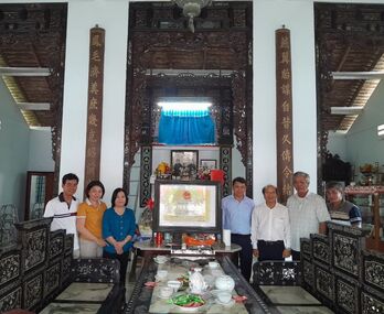 Trưởng ban Tuyên giáo Tỉnh ủy dâng hương tưởng niệm 82 năm ngày mất của nhà yêu nước Võ Công Tồn
