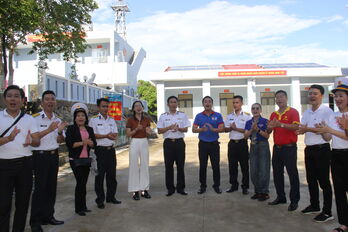 Nơi tiếng ca hòa tiếng sóng