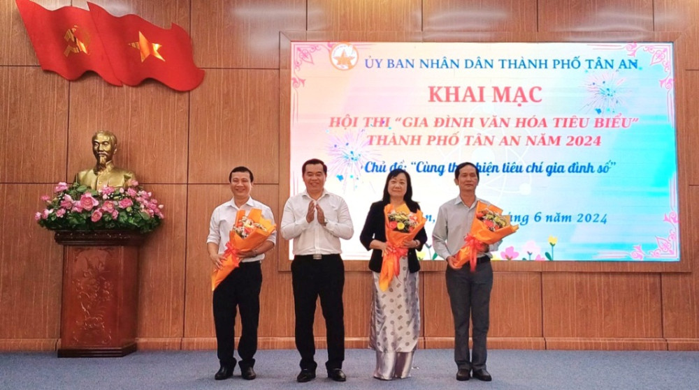Đơn vị xã An Vĩnh Ngãi xuất sắc đoạt giải nhất Hội thi gia đình văn hóa tiêu biểu TP.Tân An năm 2024