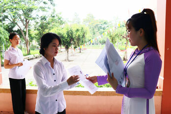 Cần Giuộc có 1.637 thí sinh tham gia Kỳ thi tốt nghiệp THPT năm 2024