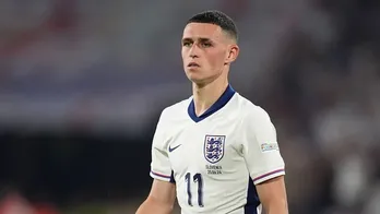 Phil Foden bất ngờ rời đội tuyển Anh trước thềm vòng 1/8 EURO