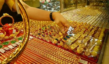 Giá vàng hôm nay 30/6/2024: Vàng nhẫn chỉ thấp hơn vàng miếng SJC 1 triệu đồng