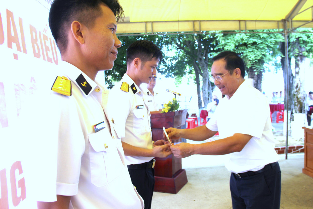 Trọn tình với biển, đảo Tây Nam: Những 'đôi mắt thần' nơi biển, đảo Tây Nam (Bài 3)