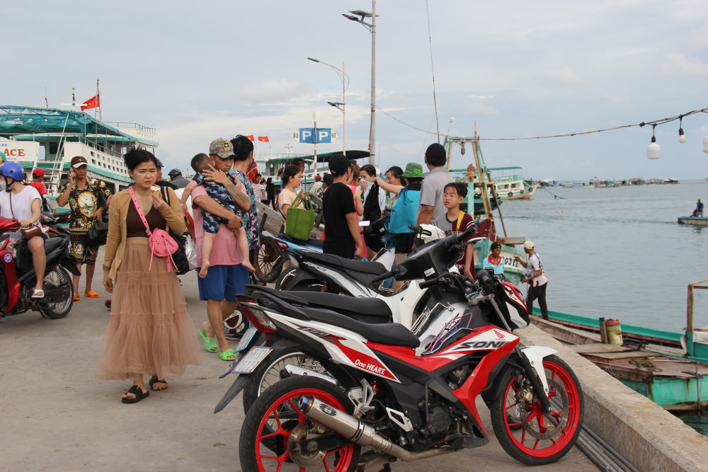 Trọn tình với biển, đảo Tây Nam: Biển, đảo Tây Nam thay đổi từng ngày (bài cuối)