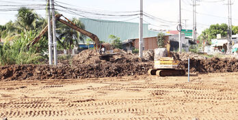 Cần Giuộc họp bàn các giải pháp về giải phóng mặt bằng