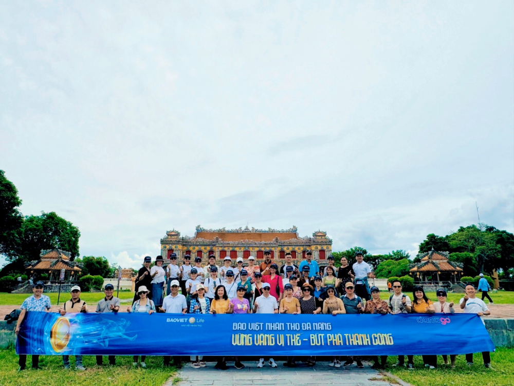 Du khách 'xiêu lòng' khi đi tour Huế 2 ngày cùng DANAGO