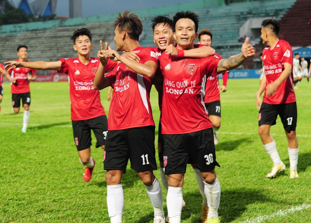 Công ty Cổ phần Phát triển bóng đá Long An xin giao trả đội bóng về Sở Văn hóa, Thể thao và Du lịch