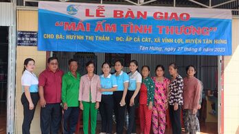Hội Liên hiệp Phụ nữ Tân Hưng đạt 7/8 chỉ tiêu Nghị quyết qua nửa nhiệm kỳ Hội Liên hiệp Phụ nữ Tân Hưng đạt 7/8 chỉ tiêu Nghị quyết qua nửa nhiệm kỳ