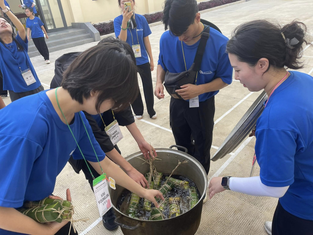 Closing ceremony of volunteer activities and cultural exchanges between Chungcheongnam and Long An youths