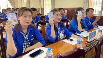 Anh Trương Văn Thùy giữ chức vụ Chủ tịch Hội Liên hiệp Thanh niên Việt Nam huyện Tân Hưng Anh Trương Văn Thùy giữ chức vụ Chủ tịch Hội Liên hiệp Thanh niên Việt Nam huyện Tân Hưng