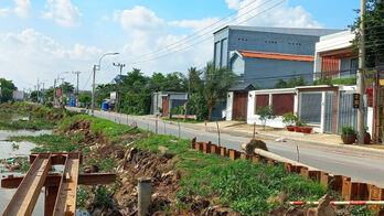 Cần Giuộc khẩn trương khắc phục tình trạng sụt lún, rạn nứt Đường tỉnh 826C