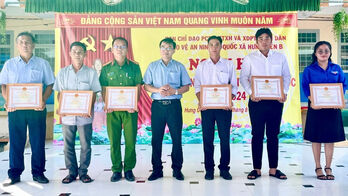 Tân Hưng tổ chức điểm Ngày hội Toàn dân bảo vệ an ninh Tổ quốc Tân Hưng tổ chức điểm Ngày hội Toàn dân bảo vệ an ninh Tổ quốc