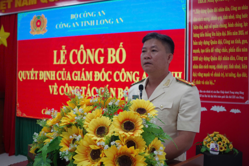 Điều động, bổ nhiệm Phó Trưởng Công an huyện Đức Hòa làm Trưởng Công an huyện Cần Giuộc