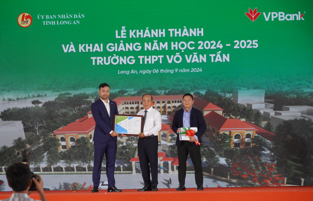Khánh thành và khai giảng năm học 2024-2025 Trường THPT Võ Văn Tần