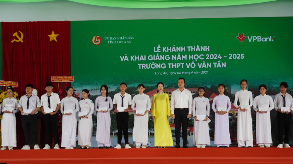 Khánh thành và khai giảng năm học 2024-2025 Trường THPT Võ Văn Tần