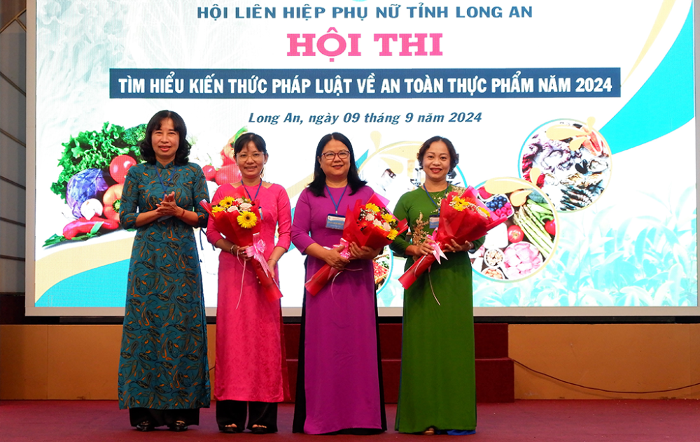 Thị xã Kiến Tường đoạt giải Nhất Hội thi tìm hiểu kiến thức pháp luật về an toàn thực phẩm năm 2024