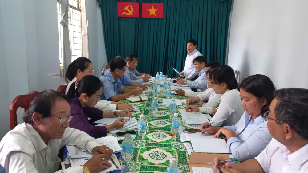 Khảo sát việc mua và đọc báo, tạp chí của Đảng tại huyện Tân Hưng