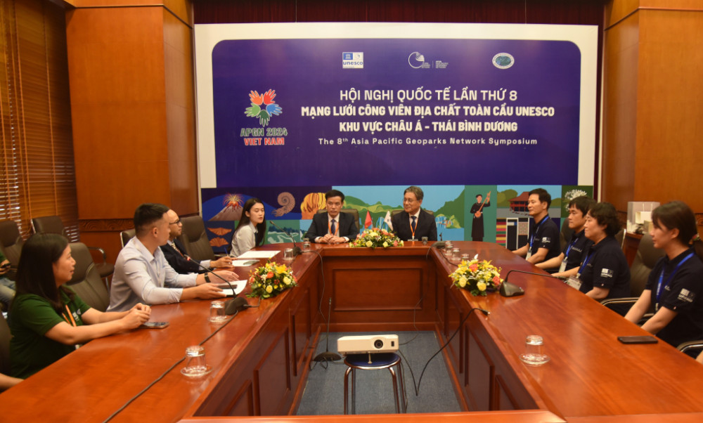 Hợp tác giữa Công viên địa chất toàn cầu UNESCO Cao Bằng và Công viên địa chất toàn cầu UNESCO Mudeungsan - Hàn Quốc