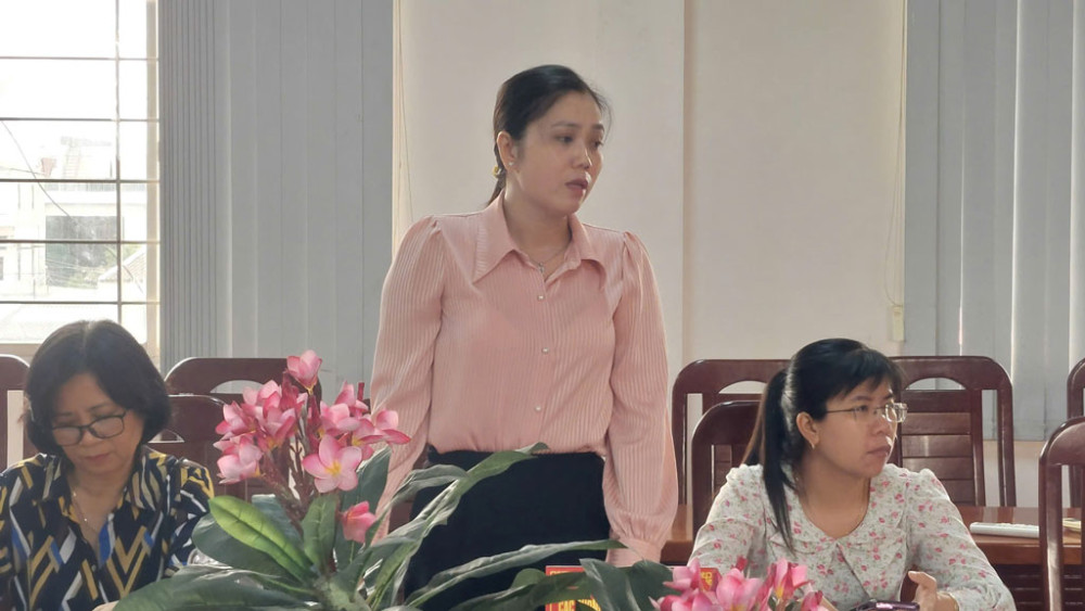Ban Văn hóa - Xã hội HĐND tỉnh khảo sát việc chấp hành chính sách, pháp luật về an toàn thực phẩm trên địa bàn TP.Tân An