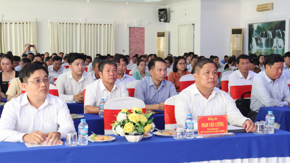 Long An: Phổ biến và tuyên truyền Luật Tài nguyên nước