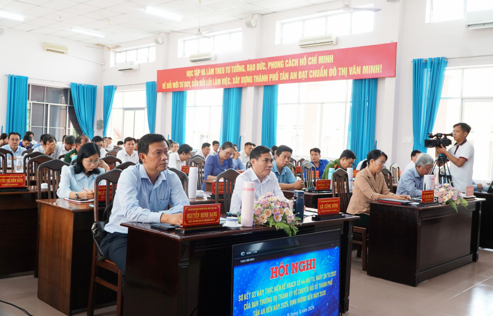 Tân An: Sơ kết 3 năm về chuyển đổi số
