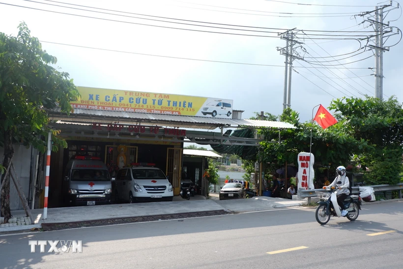 Long An: Ấm lòng những 'chuyến xe 0 đồng' chở bệnh nhân nghèo
