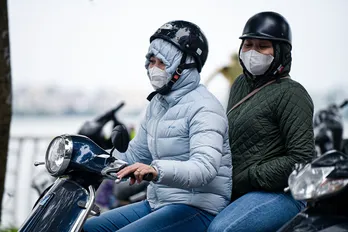 Thời tiết hôm nay 01/12: Nam Bộ sáng sớm mát mẻ; Bắc Bộ rét, sương mù Thời tiết hôm nay 30/11: Miền Bắc rét, miền Nam sáng mát mẻ