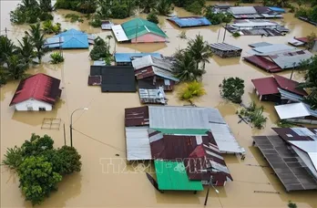 Malaysia prepares for worst floods in a decade