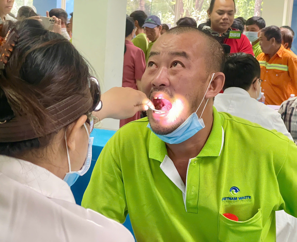 Công ty VWS chăm lo sức khỏe cho người lao động