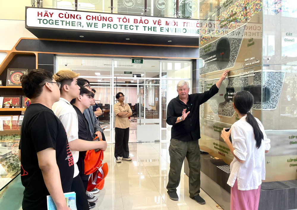 Công ty VWS chăm lo sức khỏe cho người lao động