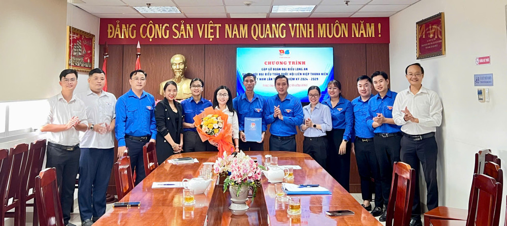 Thường trực Tỉnh Đoàn gặp gỡ đoàn đại biểu tỉnh dự Đại hội Hội Liên hiệp Thanh niên Việt Nam lần thứ IX