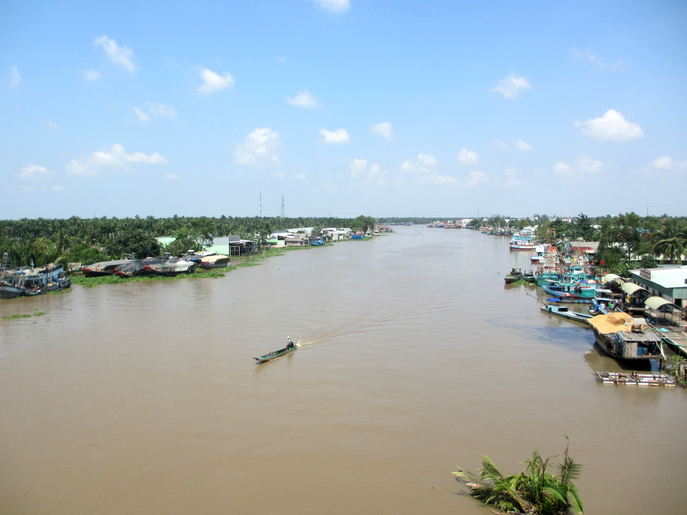 Người lái đò, bến nước, dòng sông 'chảy' vào văn chương Ảnh minh họa