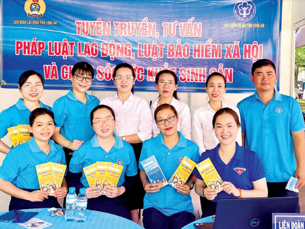 Bảo hiểm xã hội tỉnh Long An: 30 mùa xuân 'dệt lưới' an sinh xã hội Bảo hiểm xã hội tỉnh xác định công tác truyền thông là yếu tố then chốt góp phần chuyển biến nhận thức của người dân về các chính sách về bảo hiểm