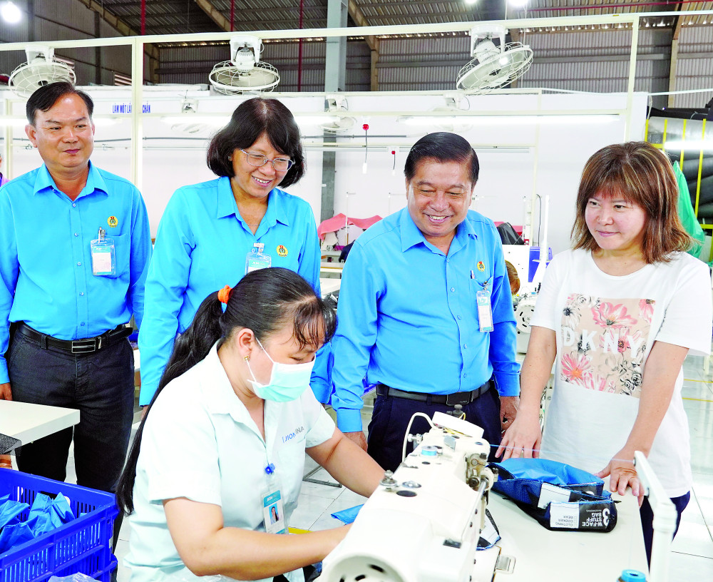 Phát triển đoàn viên, xây dựng Công đoàn cơ sở vững mạnh