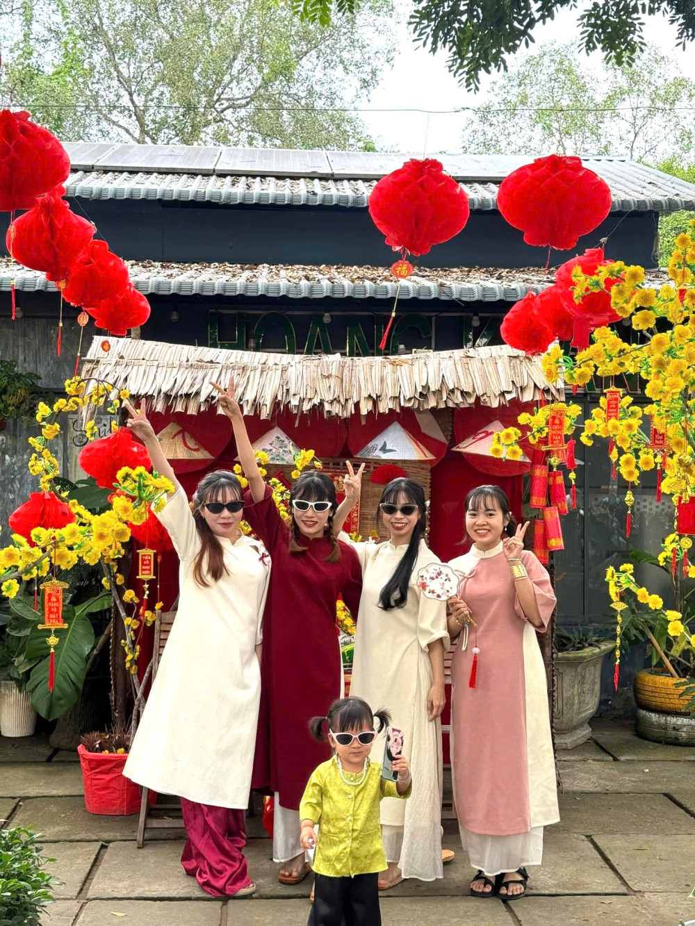 Sau tết, hầu hết các cửa hàng, quán ăn đã trở lại hoạt động bình thường với giá cả bình ổn