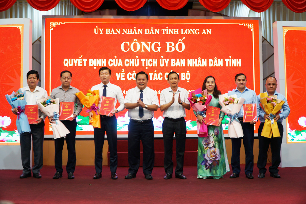 Long An: Công bố thành lập các cơ quan chuyên môn thuộc UBND tỉnh