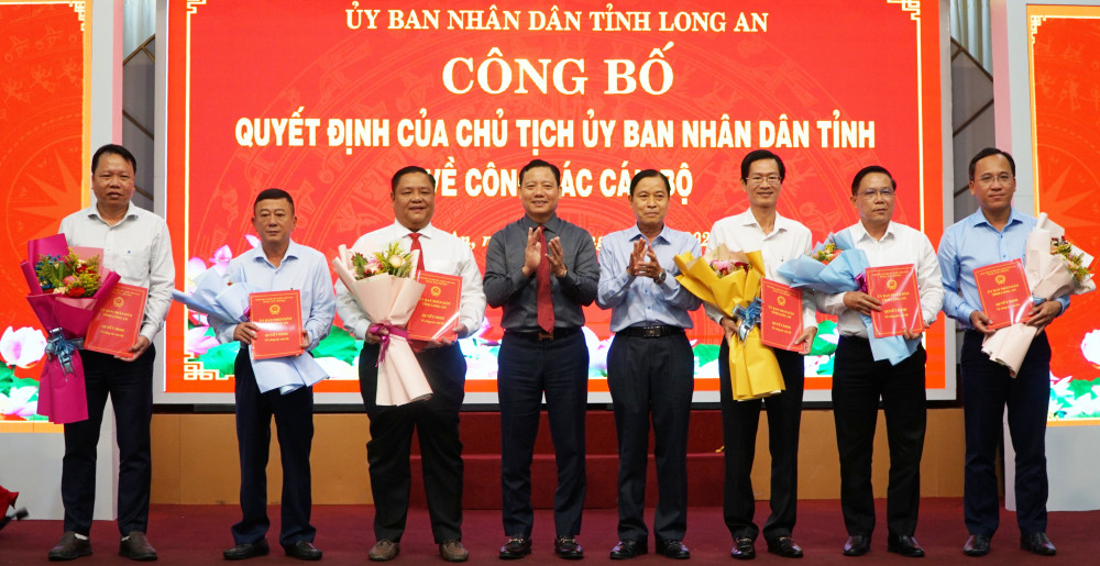 Long An: Công bố thành lập các cơ quan chuyên môn thuộc UBND tỉnh