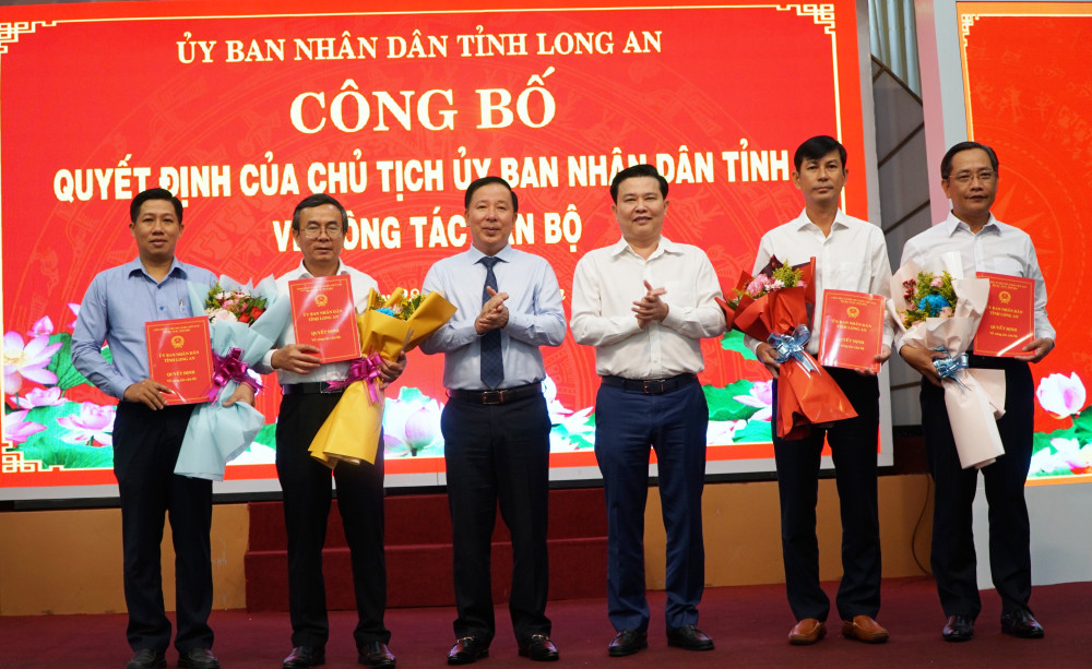 Long An: Công bố thành lập các cơ quan chuyên môn thuộc UBND tỉnh