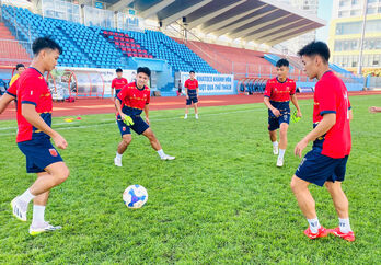 Khatoco Khánh Hòa – Long An: Chuyến hành quân đầy khó khăn của đội bóng Long An