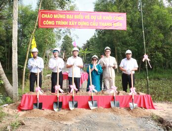 Diện mạo mới ở xã nông thôn mới nâng cao