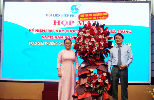 Phụ nữ Long An: Họp mặt kỷ niệm 115 năm Ngày Quốc tế phụ nữ