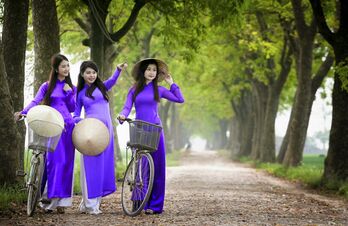 Nét duyên phụ nữ xứ Huế