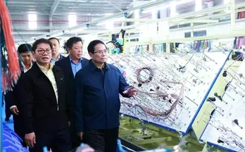 PM urges removal of 30% of unnecessary business conditions
