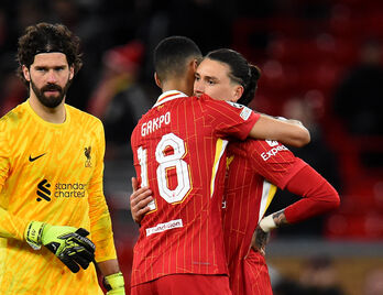Nunez sút hỏng luân lưu, Liverpool bị PSG loại khỏi Champions League