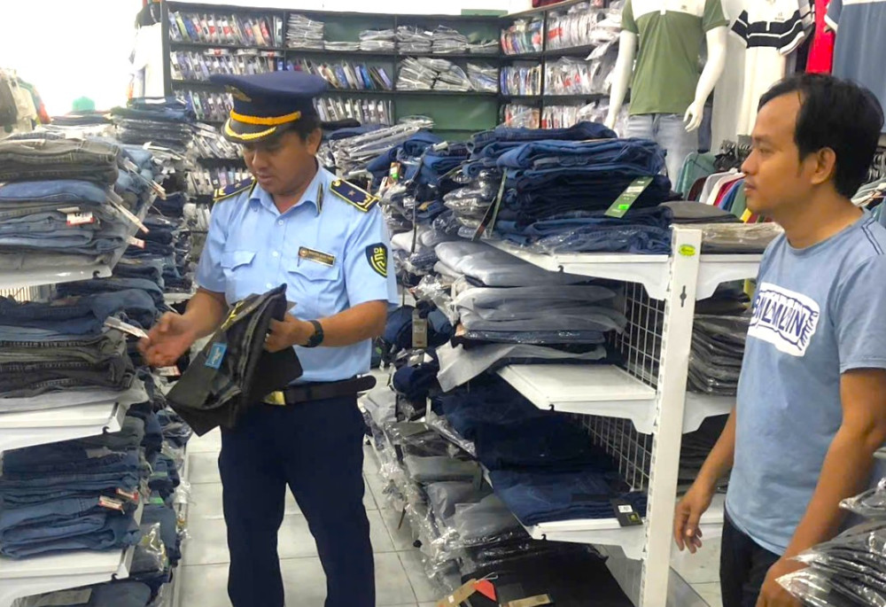 Protecting consumers amid e-commerce wave