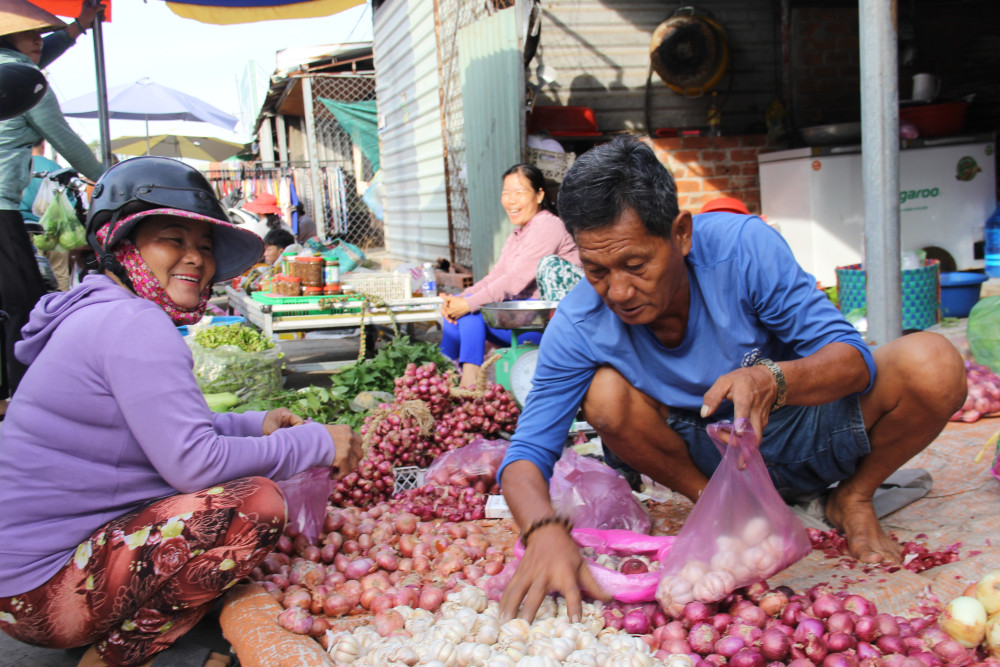 Một buổi chợ quê