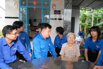 Gặp gỡ thủ lĩnh Đoàn nhận Giải thưởng Lý Tự Trọng