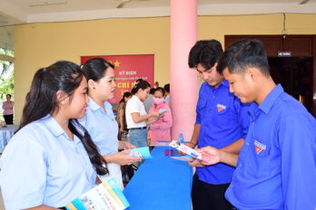 Đẩy mạnh kết nối cung - cầu lao động