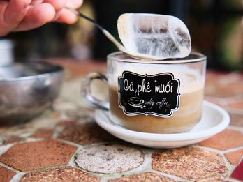 Cà phê muối - Cảm hứng từ lời nói dối 'ngọt' vị muối biển
