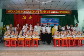 'Đồng hành Người bạn vùng biên' lần thứ 5